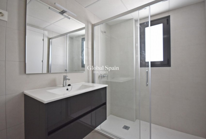 Nueva construcción  - VILLA -
PUERTO DE MAZARRÓN - Mar De Plata