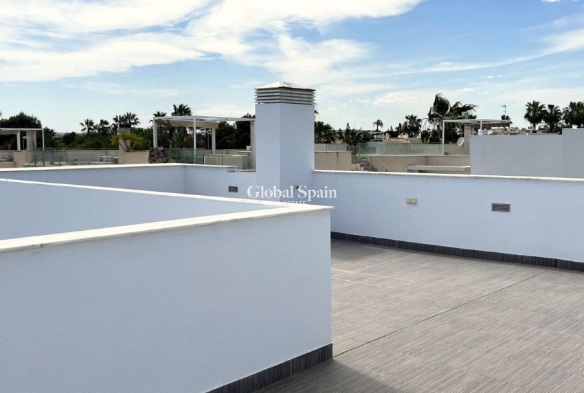 Nueva construcción  - VILLA -
ROJALES - Ciudad Quesada