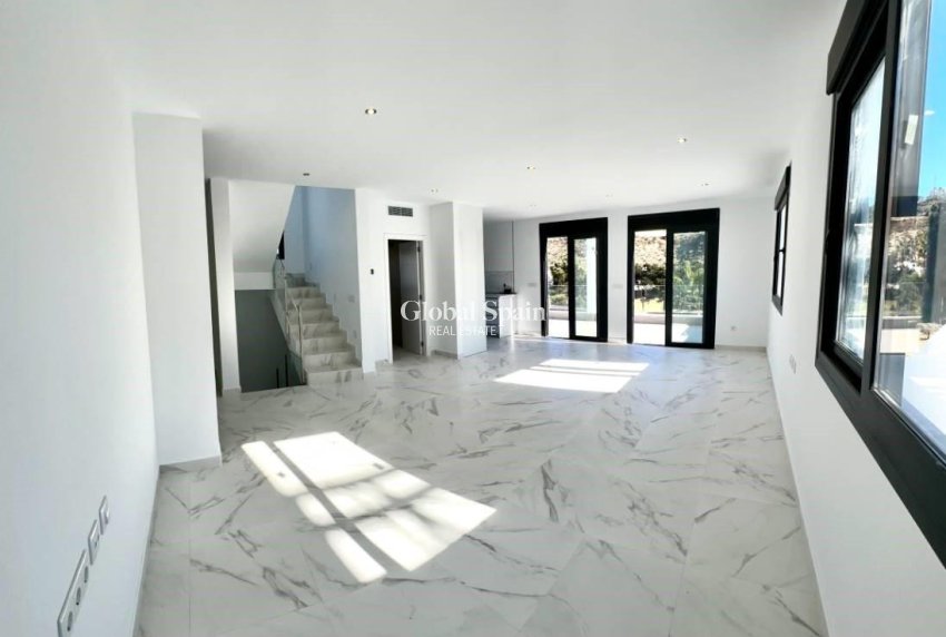 Nueva construcción  - Villa -
ROJALES - Golf La Marquesa (Ciudad Quesada)