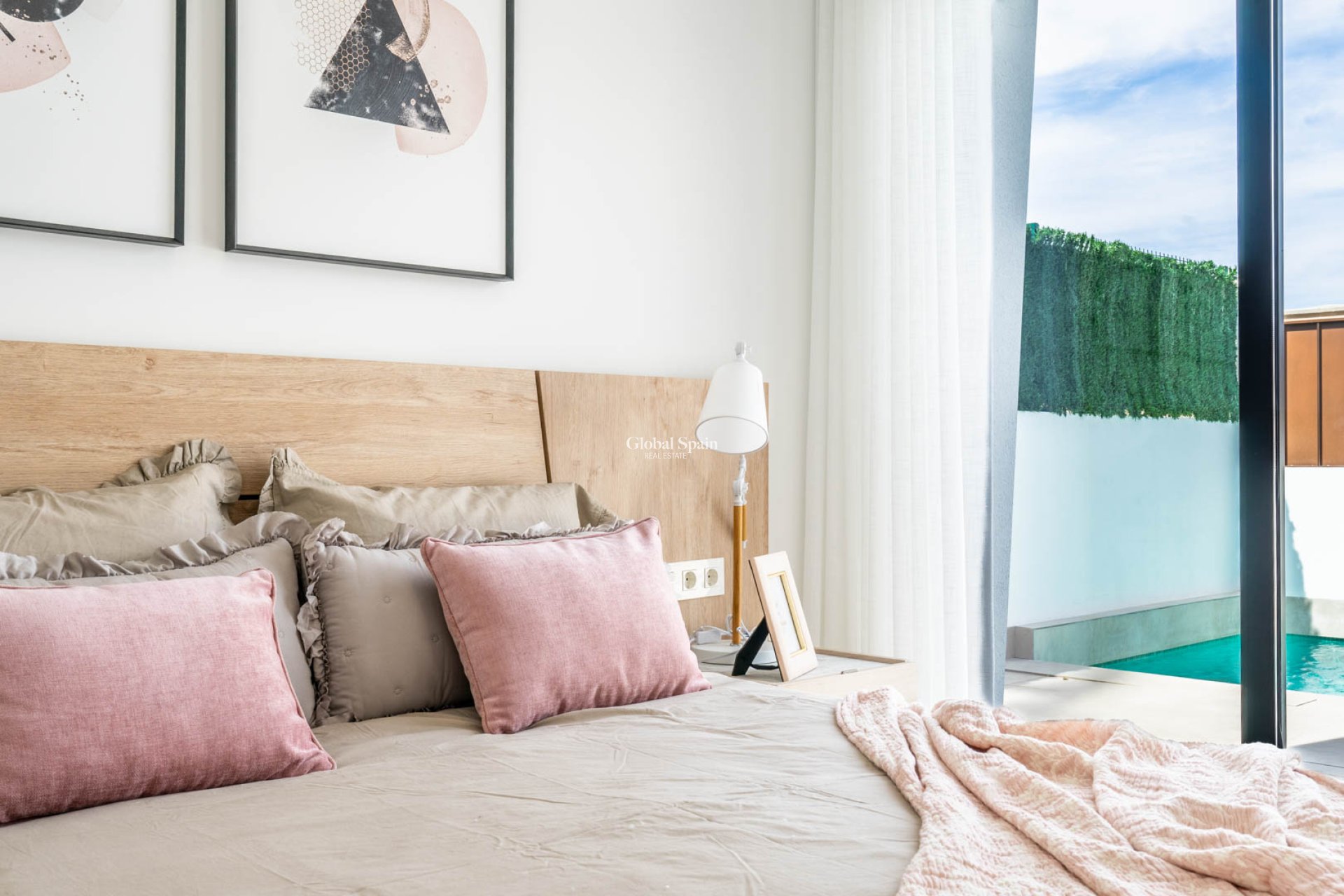 Nueva construcción  - Villa -
ROLDÁN