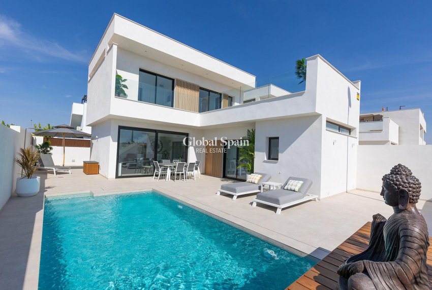 Nueva construcción  - VILLA -
SAN JAVIER - Parque de los leones