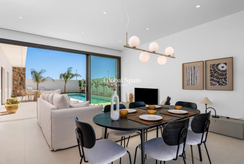 Nueva construcción  - VILLA -
SAN JAVIER - Parque del doce