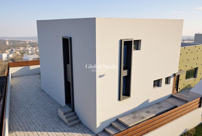 Nueva construcción  - VILLA -
SAN MIGUEL DE SALINAS - Ciudad de las comunicaciones