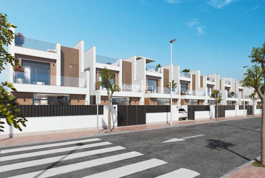 Nueva construcción  - VILLA -
SAN PEDRO DEL PINATAR - Los antolinos