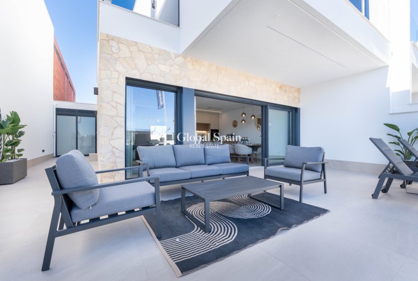 Nueva construcción  - VILLA -
SAN PEDRO DEL PINATAR
