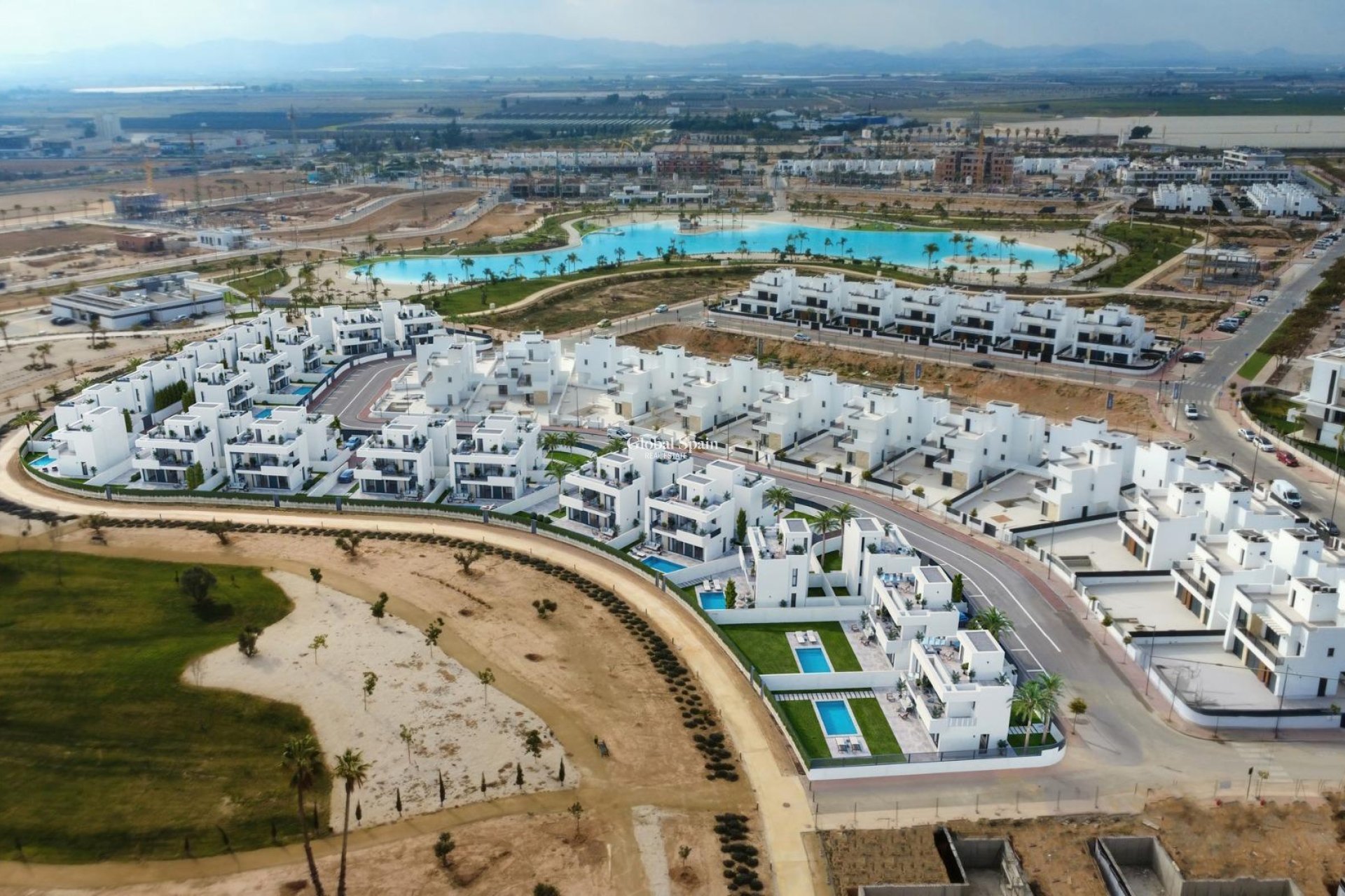 Nueva construcción  - VILLA -
TORRE PACHECO - Santa Rosalia Lake And Life Resort
