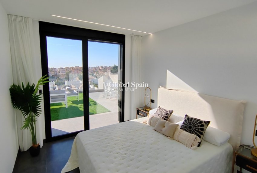 Nueva construcción  - Villa -
TORREVIEJA - LOS BALCONES - LOS ALTOS