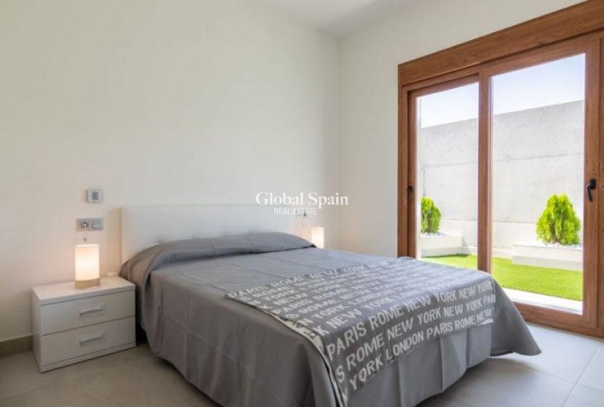 Nueva construcción  - VILLA -
TORREVIEJA - LOS BALCONES - LOS ALTOS