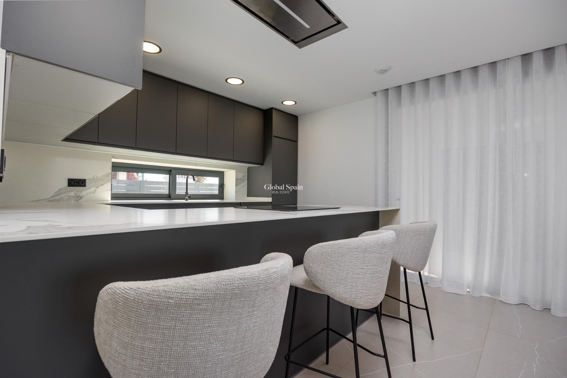 Nueva construcción  - VILLA -
TORREVIEJA - Sector 25