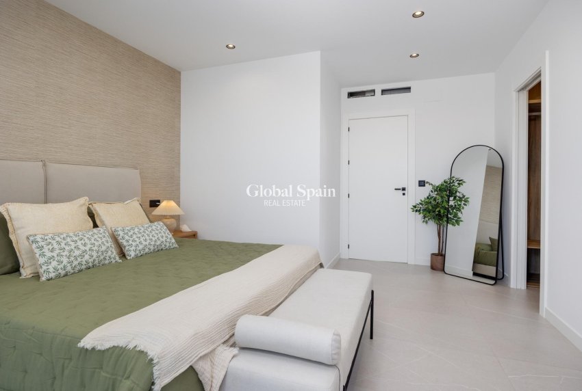 Nueva construcción  - VILLA -
TORREVIEJA - Sector 25