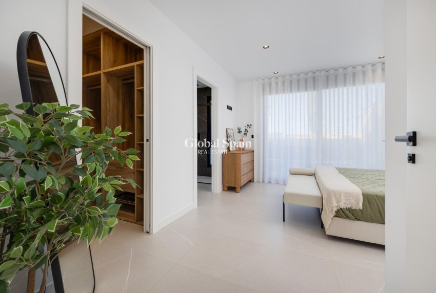 Nueva construcción  - VILLA -
TORREVIEJA - Sector 25