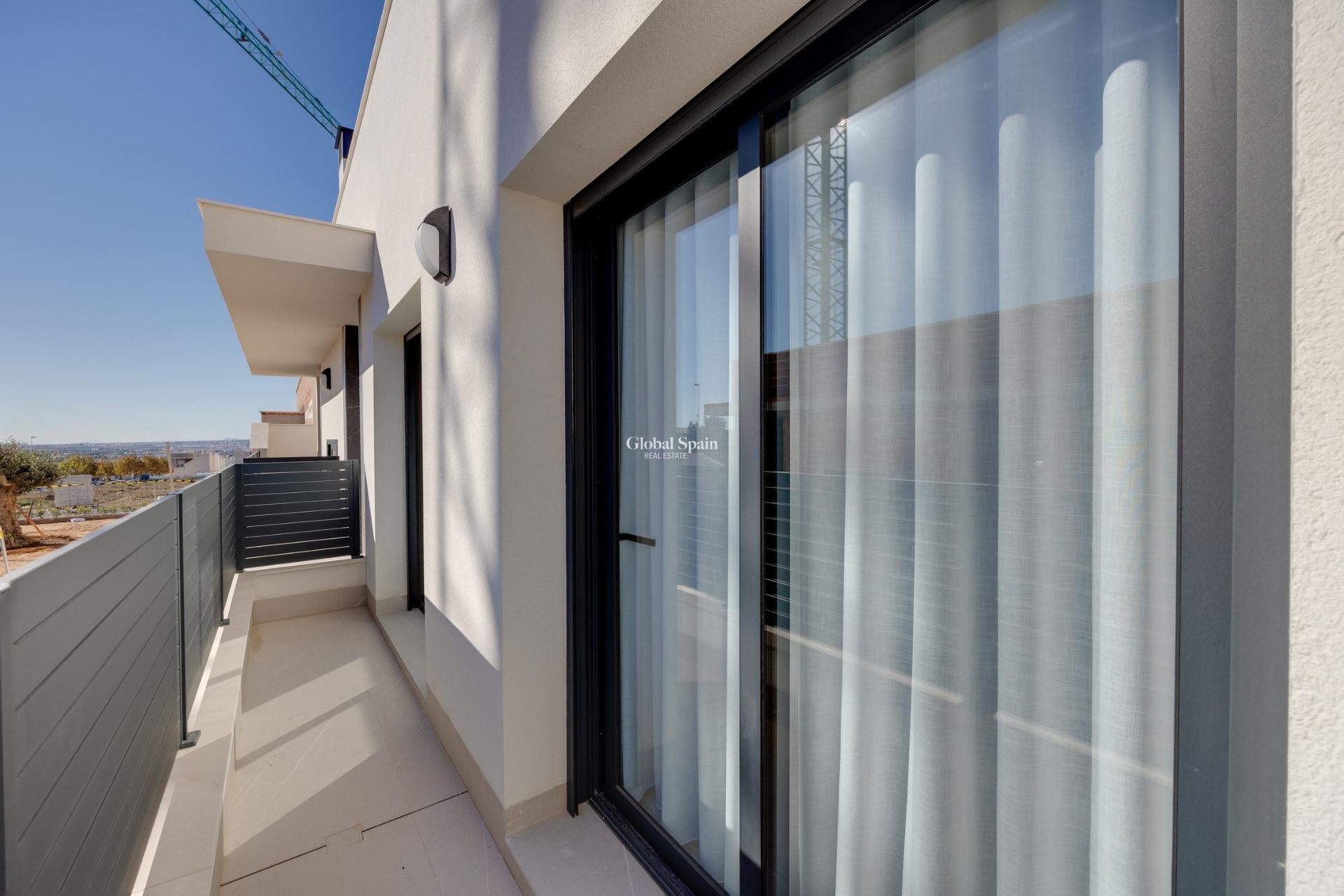 Nueva construcción  - VILLA -
TORREVIEJA - Sector 25