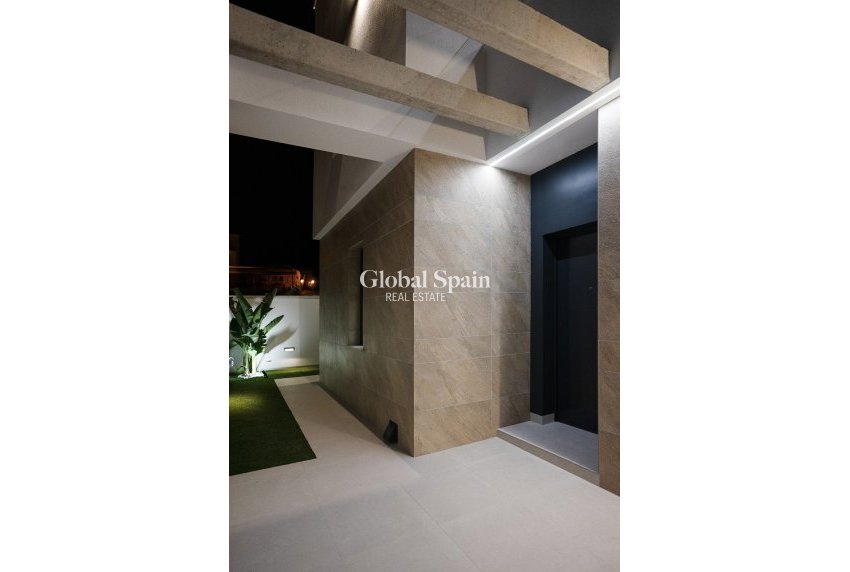 Nueva construcción  - VILLA -
VILLAMARTÍN