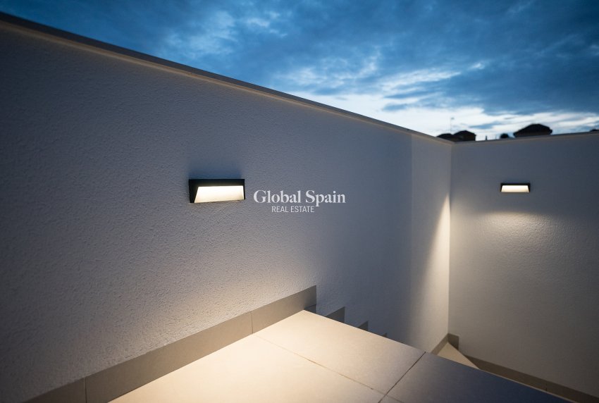 Nueva construcción  - VILLA -
VILLAMARTÍN