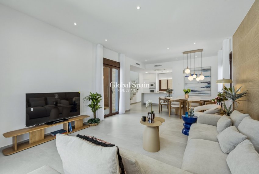 Nueva construcción  - VILLA -
VISTABELLA GOLF 