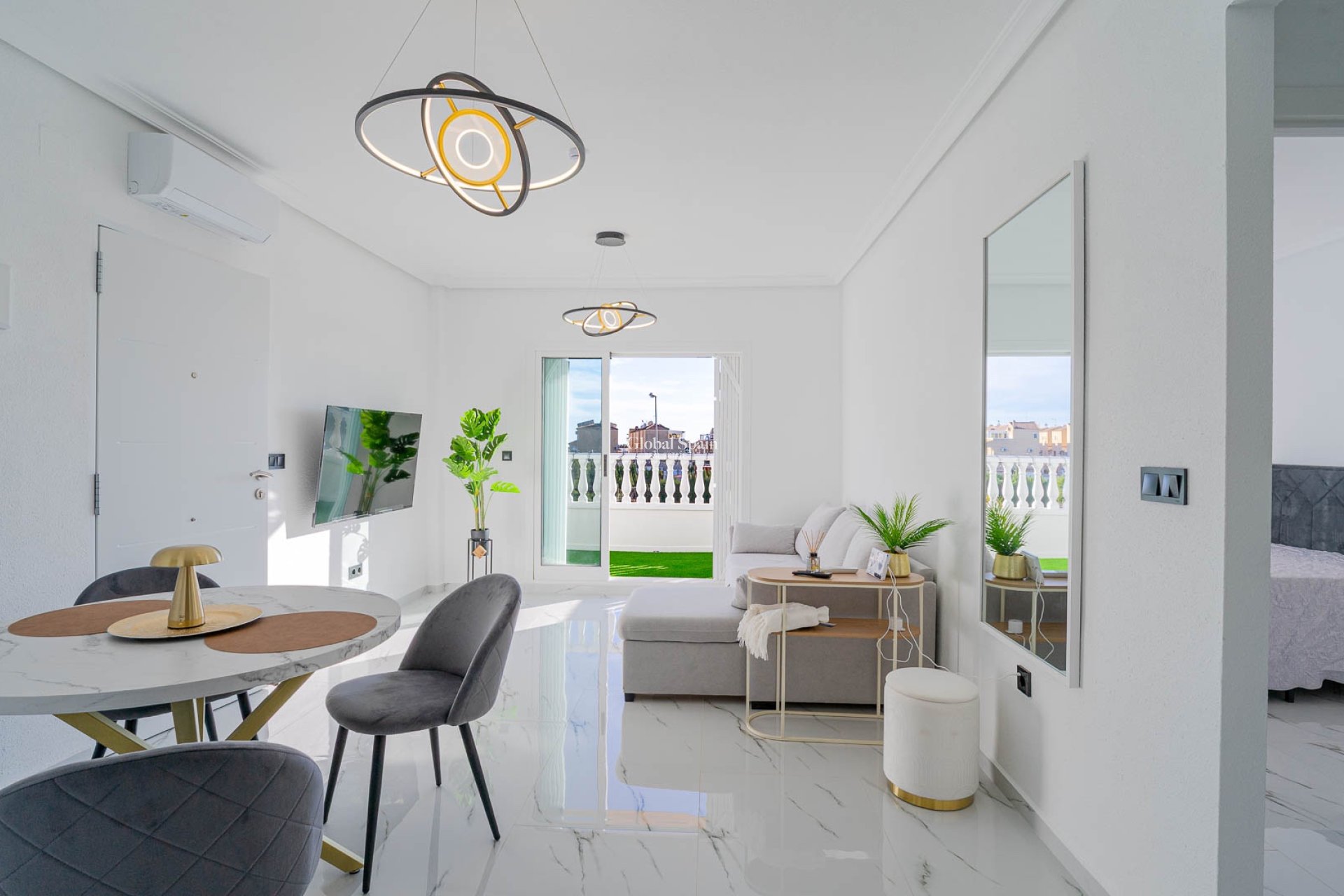 Odsprzedaż - 1. Mieszkanie / apartament -
ORIHUELA COSTA - Playa Flamenca