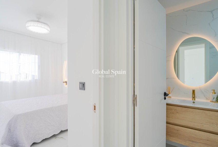 Odsprzedaż - 1. Mieszkanie / apartament -
ORIHUELA COSTA - Playa Flamenca