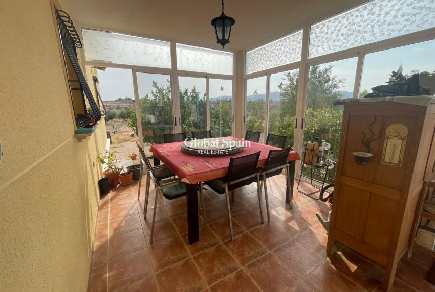 Odsprzedaż - 5. Finca / Nieruchomość wiejska -
Abanilla