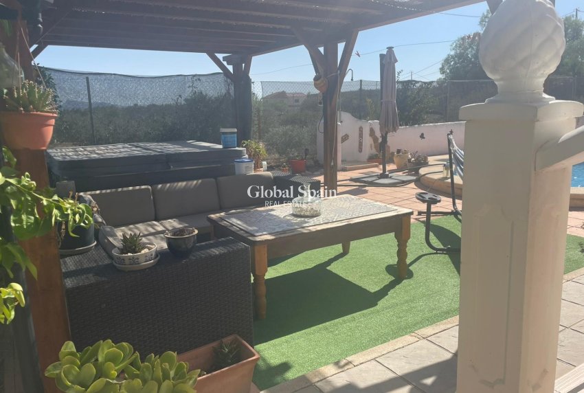 Odsprzedaż - 5. Finca / Nieruchomość wiejska -
Abanilla