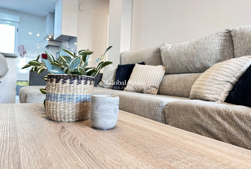 Odsprzedaż - Apartament - Apartament na parterze -
TORREVIEJA - LOS BALCONES - LOS ALTOS