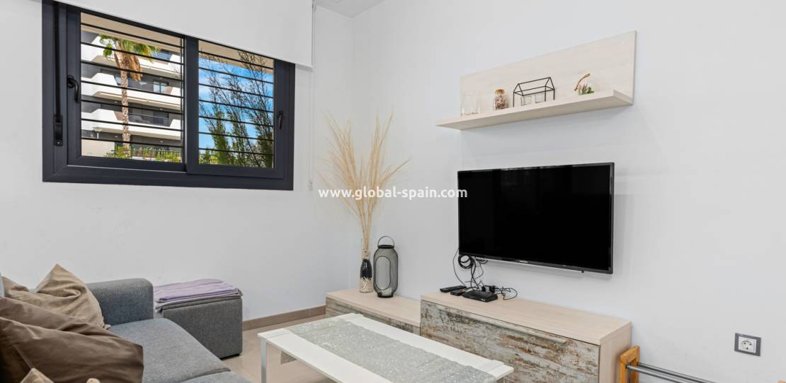 Odsprzedaż - Apartament - Arenales Del Sol