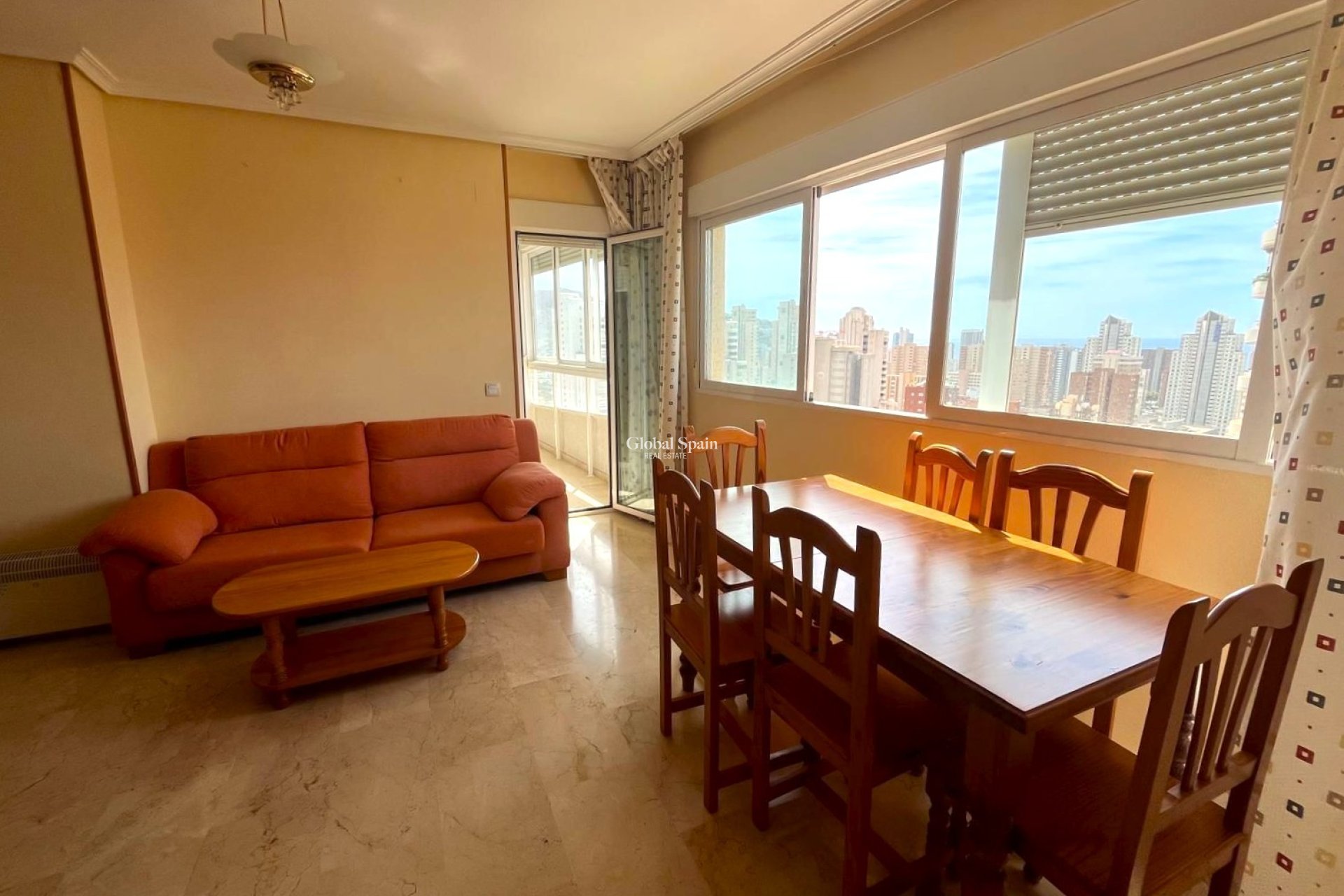 Odsprzedaż - Apartament -
Benidorm - Centro
