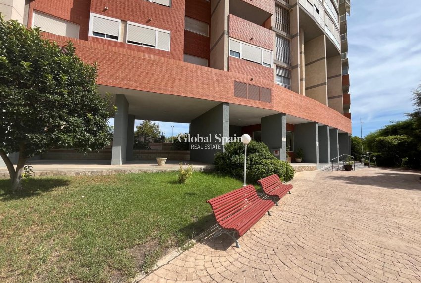 Odsprzedaż - Apartament -
Benidorm - Centro