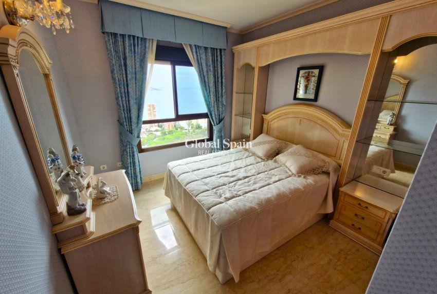 Odsprzedaż - Apartament -
Benidorm - Levante