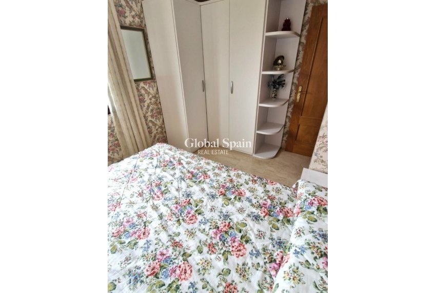 Odsprzedaż - Apartament -
Benidorm - Levante