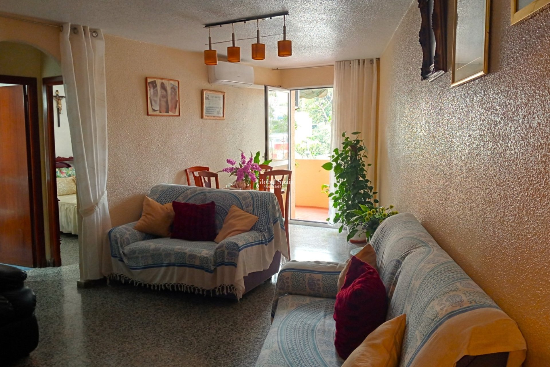Odsprzedaż - Apartament -
Benidorm - Levante