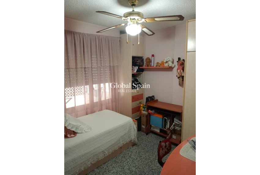 Odsprzedaż - Apartament -
Benidorm - Levante