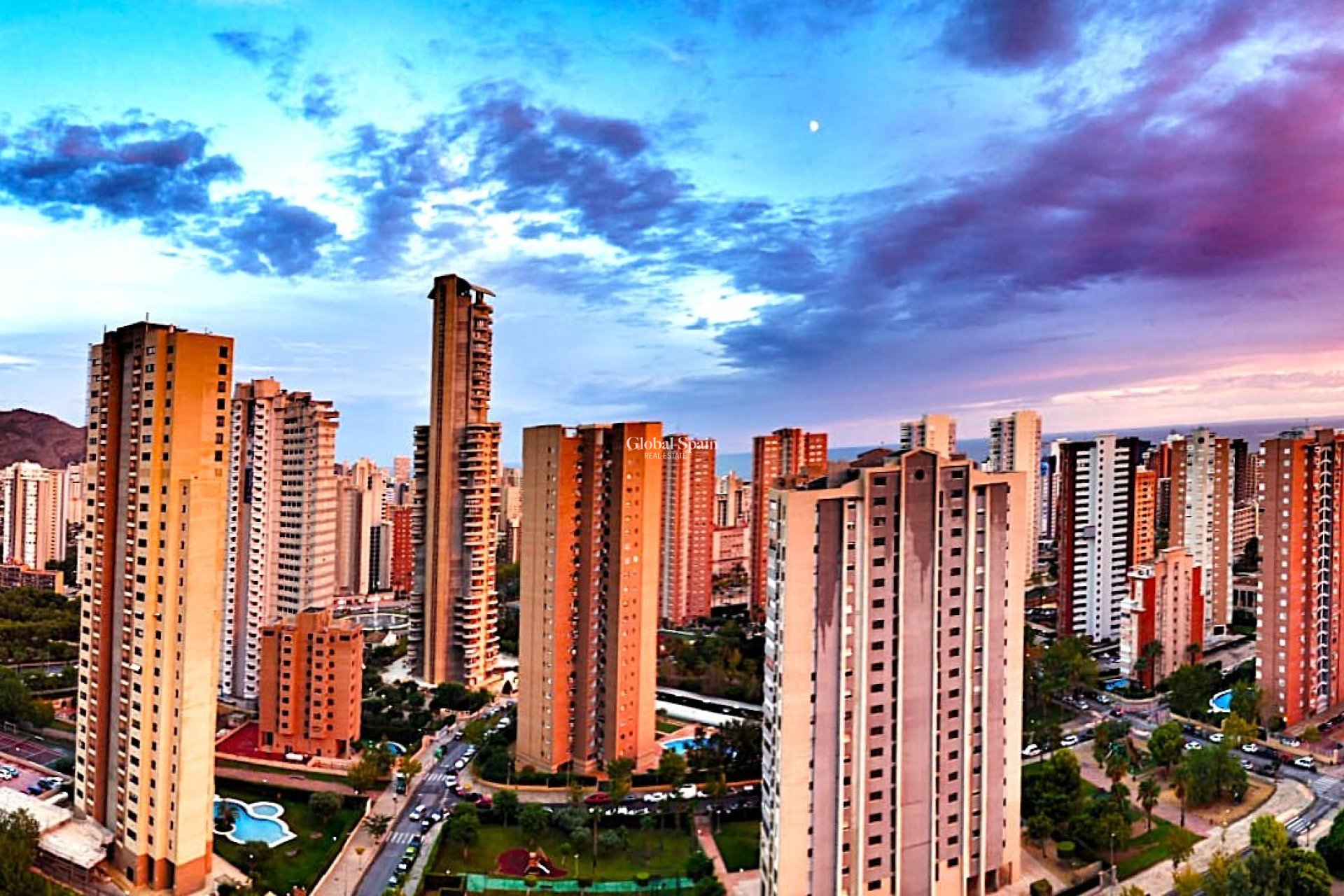 Odsprzedaż - Apartament -
Benidorm - Levante