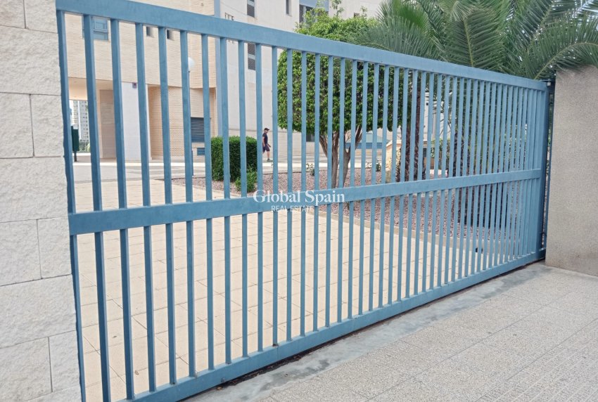 Odsprzedaż - Apartament -
Benidorm - Levante