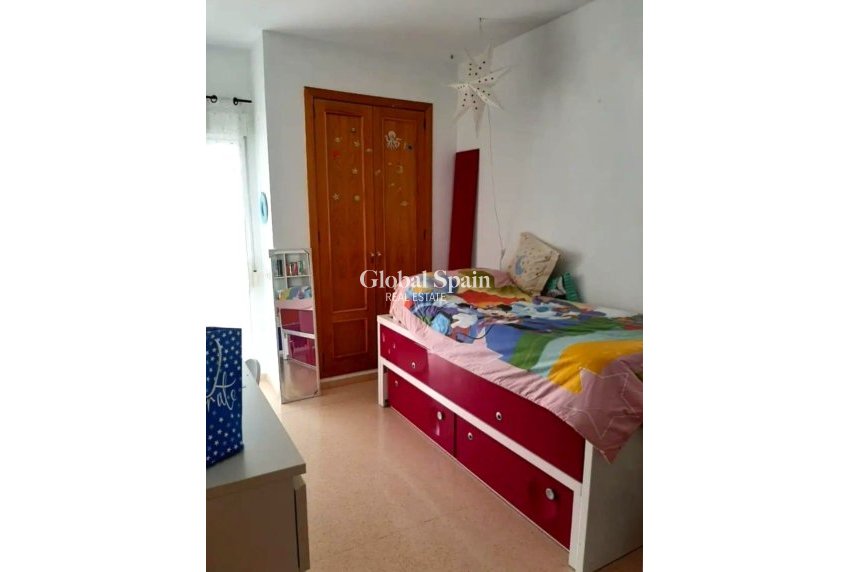 Odsprzedaż - Apartament -
Benidorm - Levante