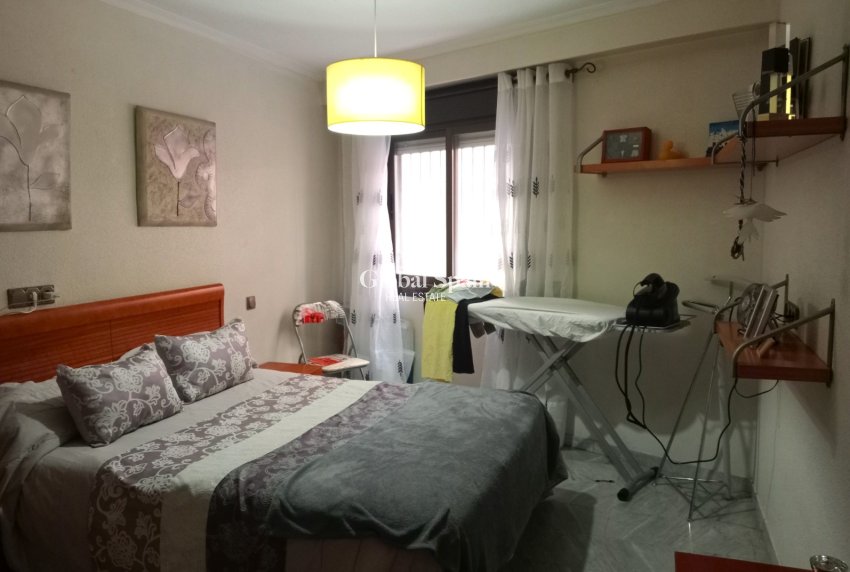 Odsprzedaż - Apartament -
Benidorm - Zona de Poniente