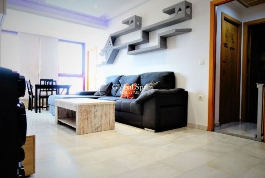 Odsprzedaż - Apartament -
Benidorm - Zona de Poniente