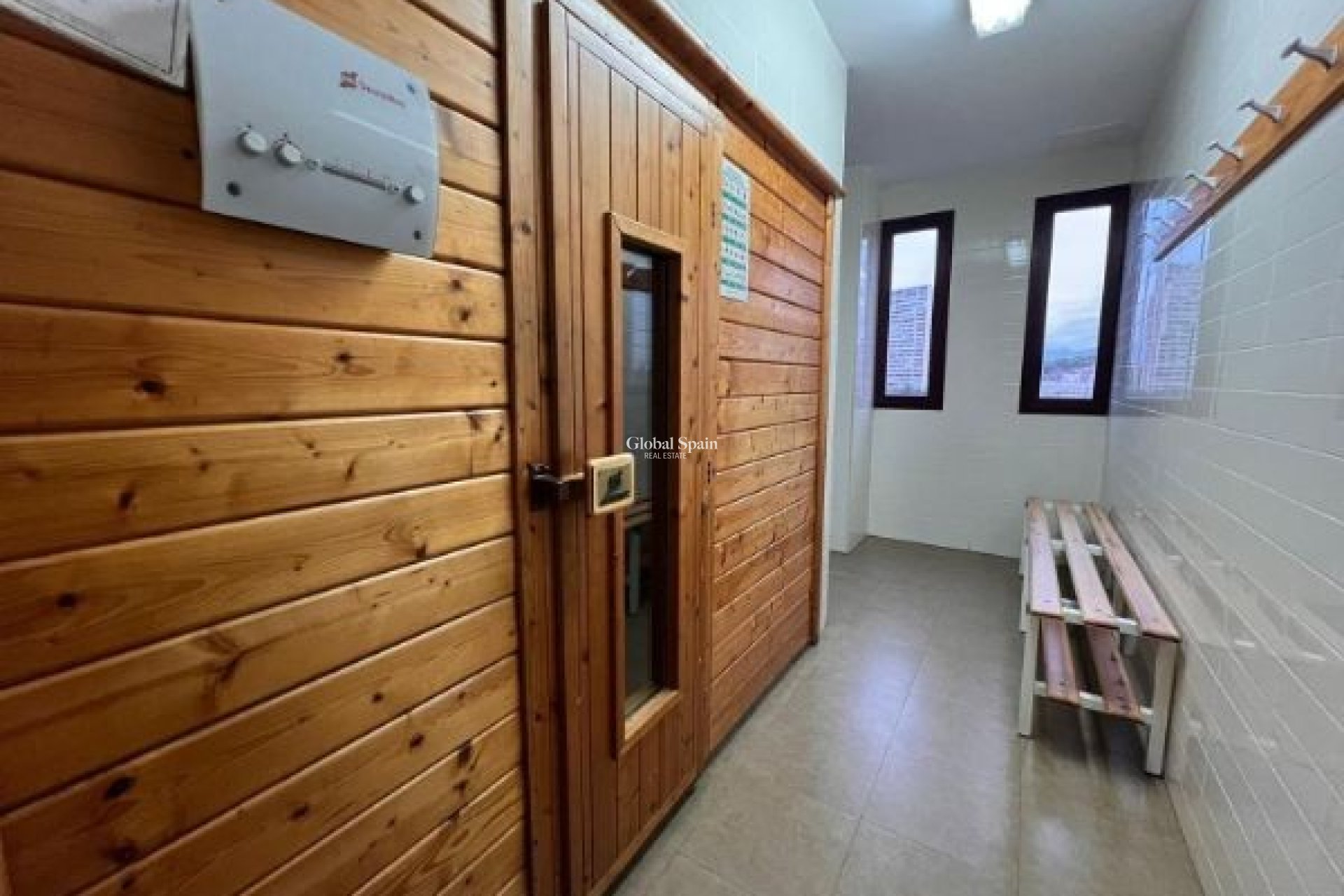 Odsprzedaż - Apartament -
Benidorm - Zona de Poniente