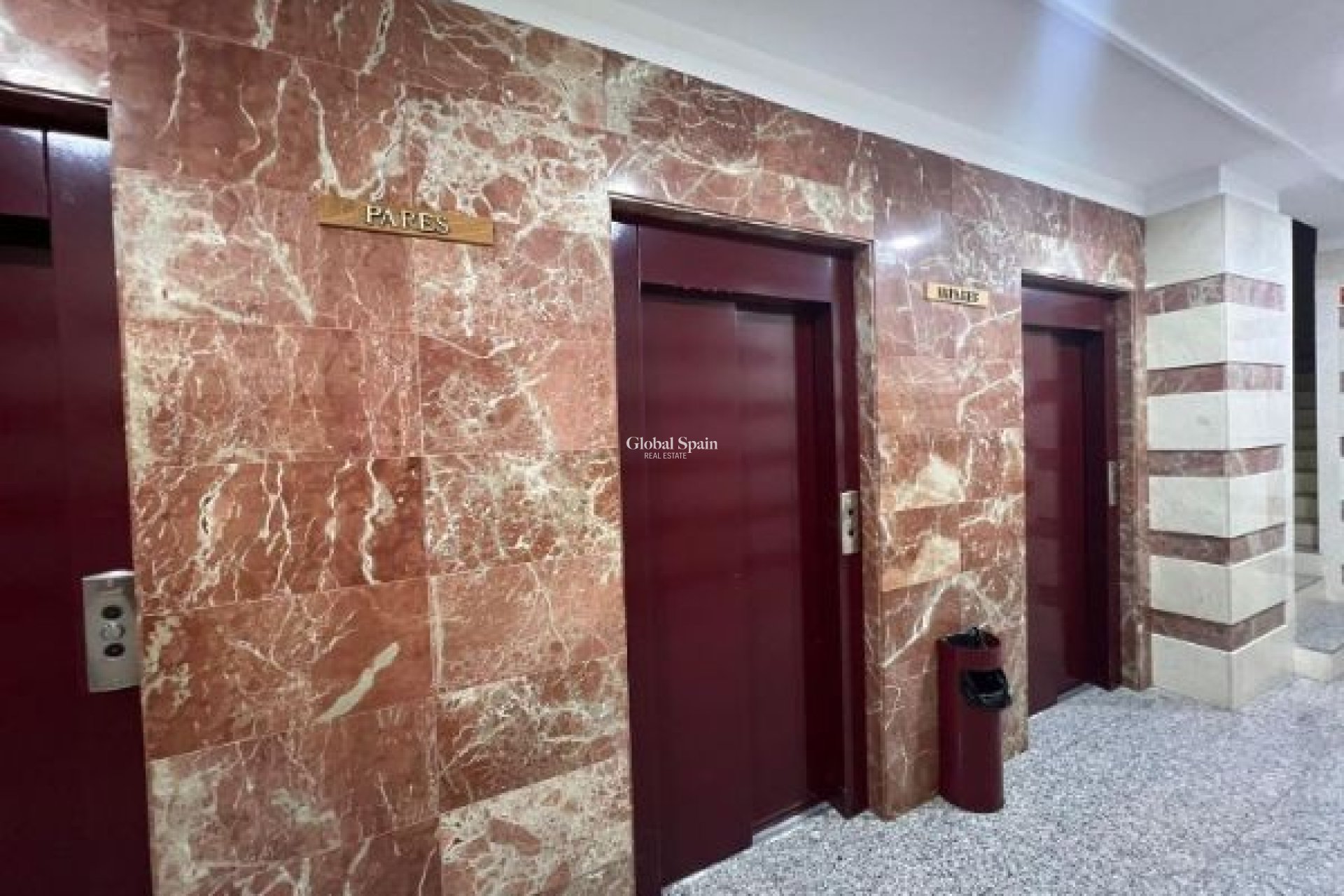 Odsprzedaż - Apartament -
Benidorm - Zona de Poniente