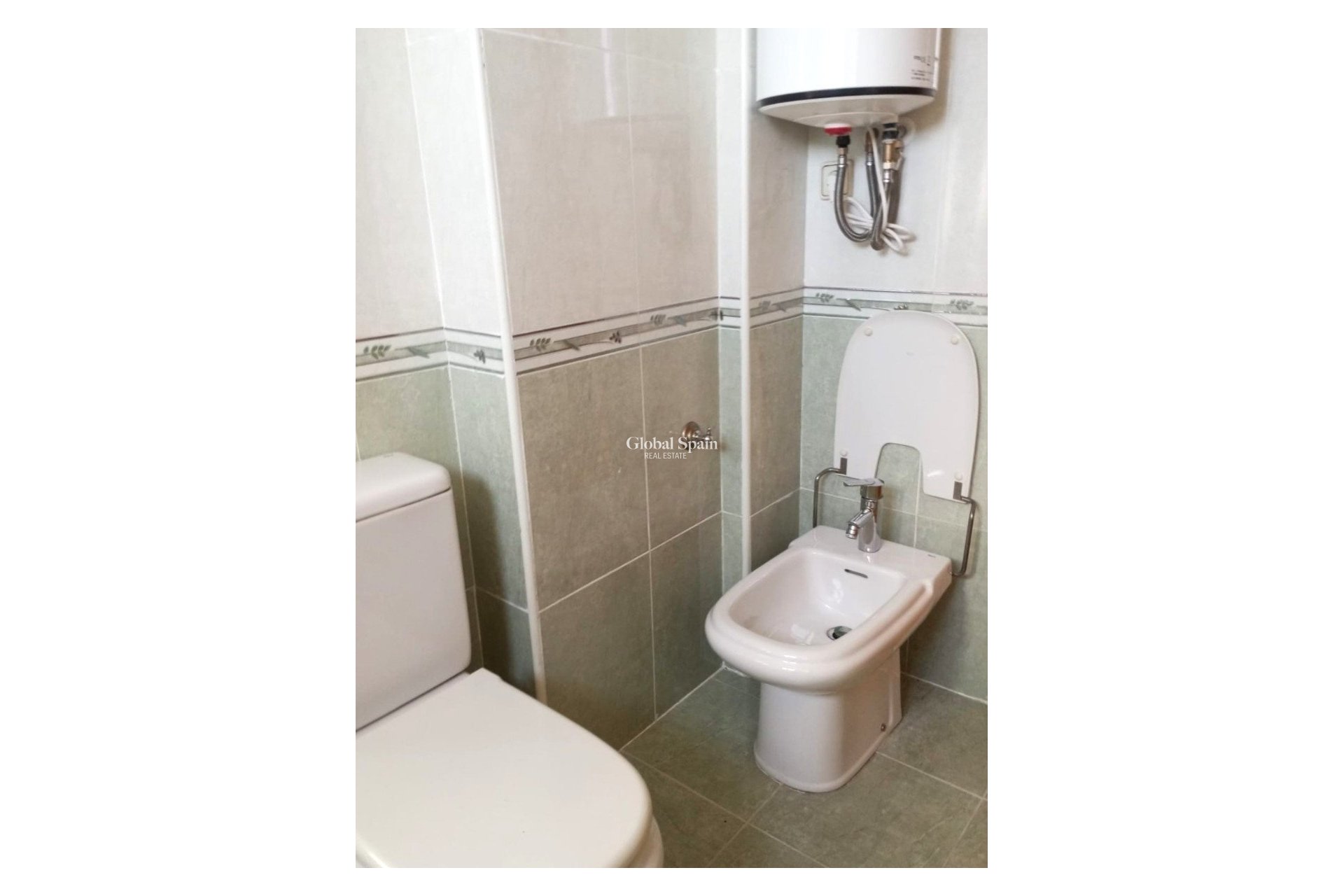 Odsprzedaż - Apartament -
Benidorm - Zona de Poniente