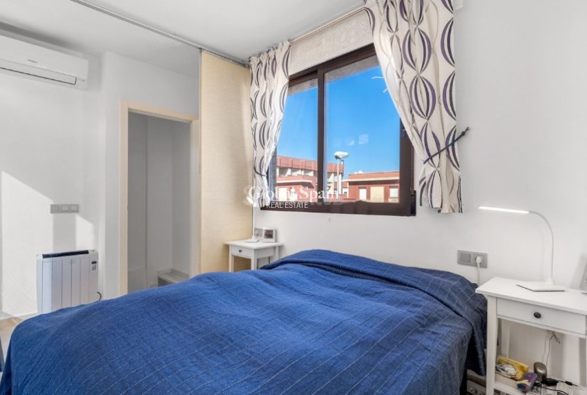 Odsprzedaż - Apartament -
Cabo Roig - Lomas de Cabo Roig