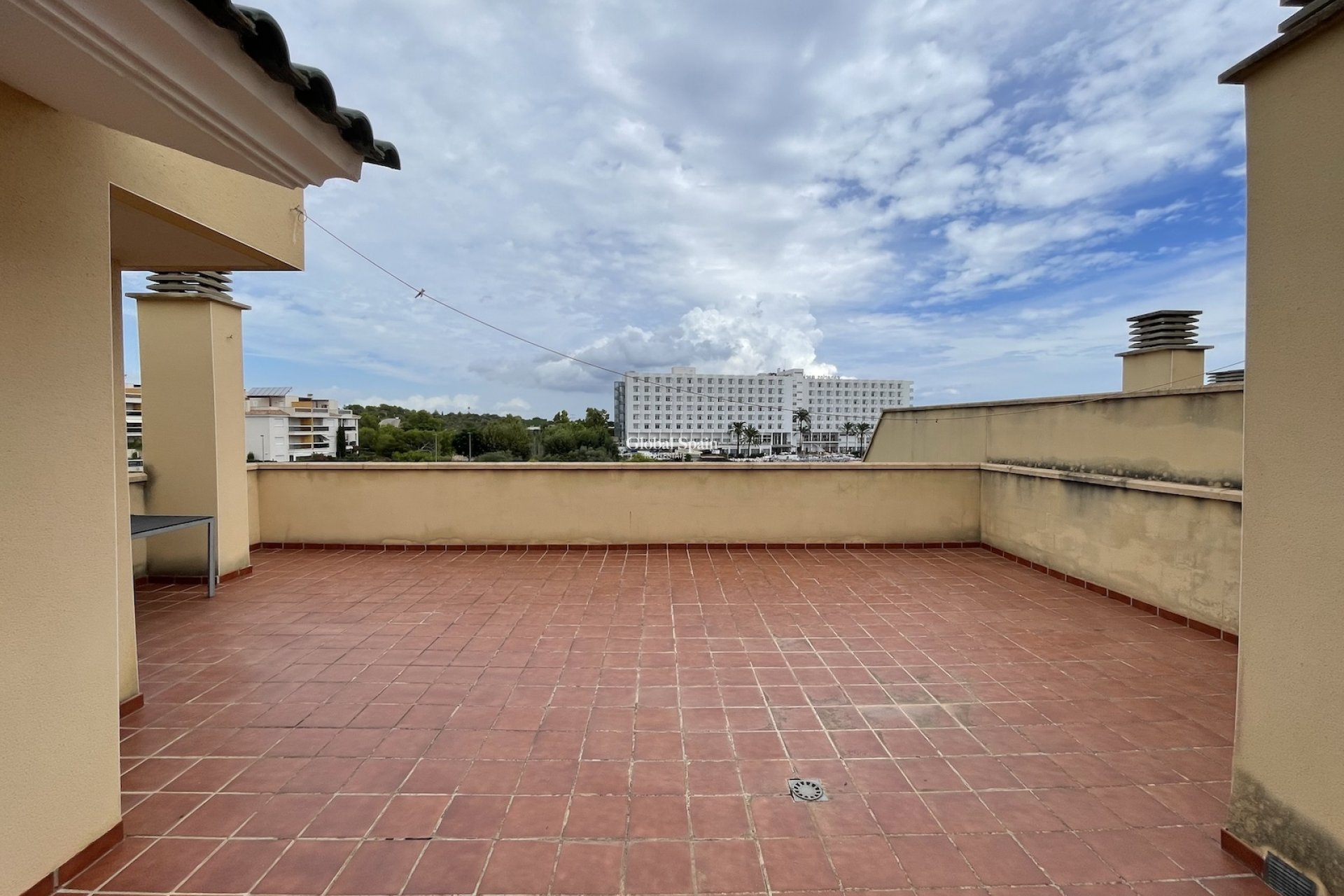 Odsprzedaż - Apartament -
Calles de Mallorca - optional location detail