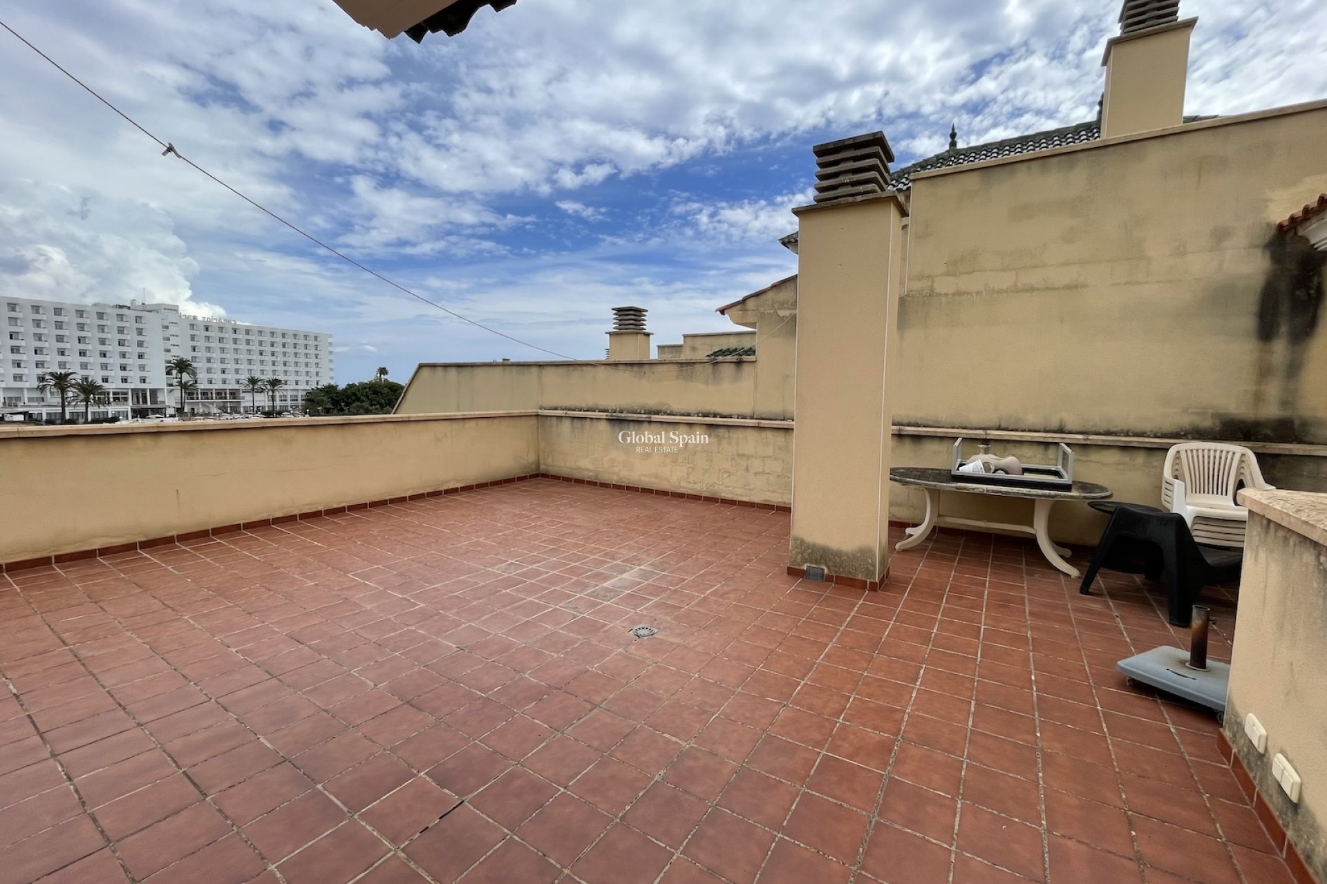 Odsprzedaż - Apartament -
Calles de Mallorca - optional location detail