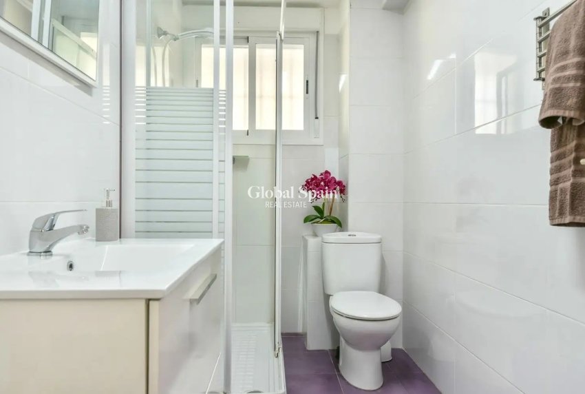 Odsprzedaż - Apartament -
Calpe - Zona Levante - Playa Fossa