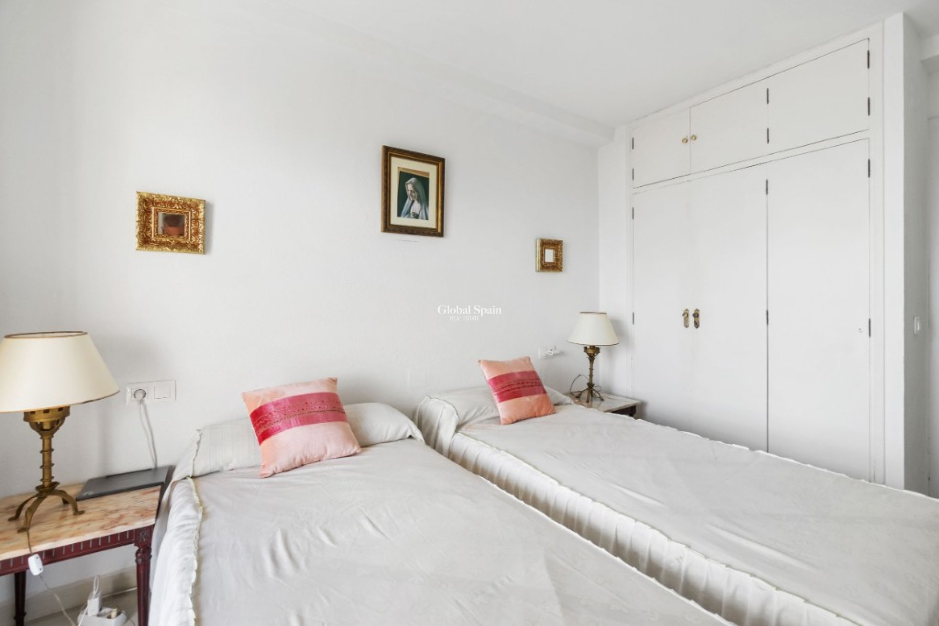 Odsprzedaż - Apartament -
CAMPOAMOR