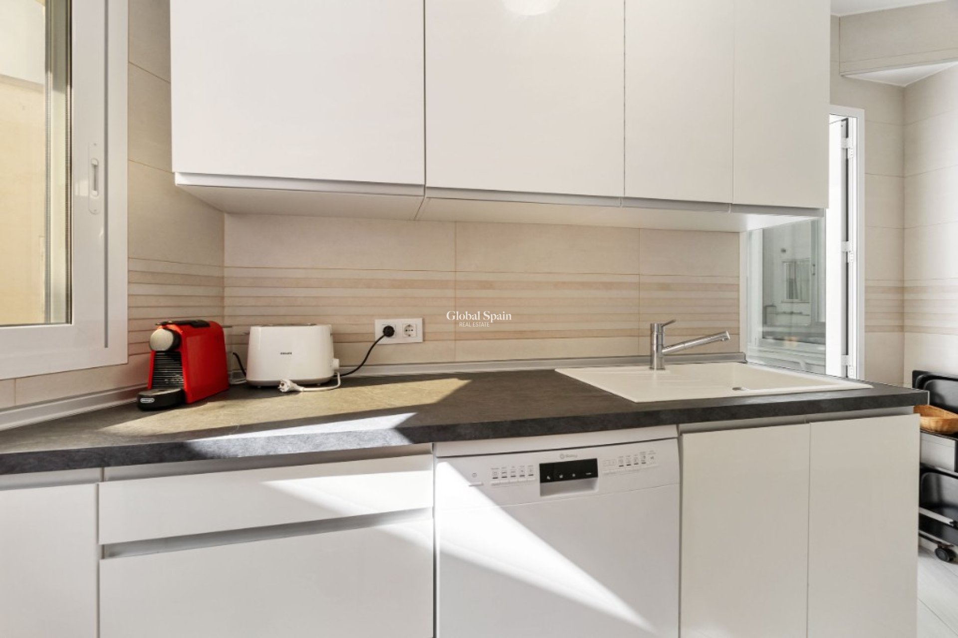 Odsprzedaż - Apartament -
CAMPOAMOR