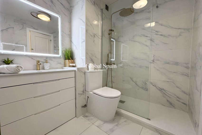 Odsprzedaż - Apartament -
DENIA - Center