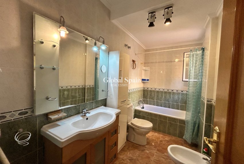 Odsprzedaż - Apartament -
Jacarilla - pueblo