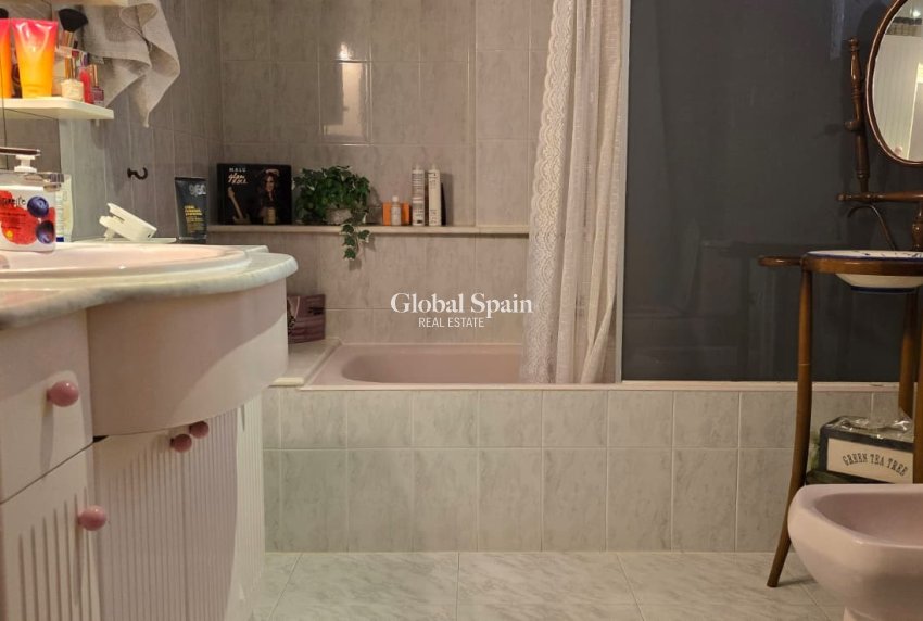 Odsprzedaż - Apartament -
La Font d'en Carròs - Centro