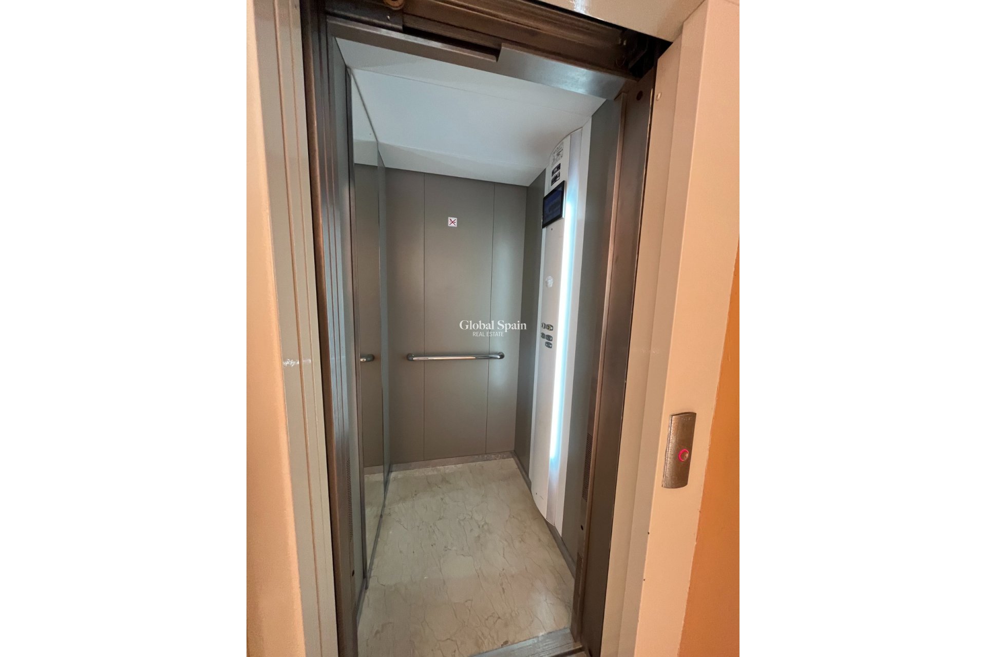 Odsprzedaż - Apartament -
LOS ALCÁZARES - Los Narejos