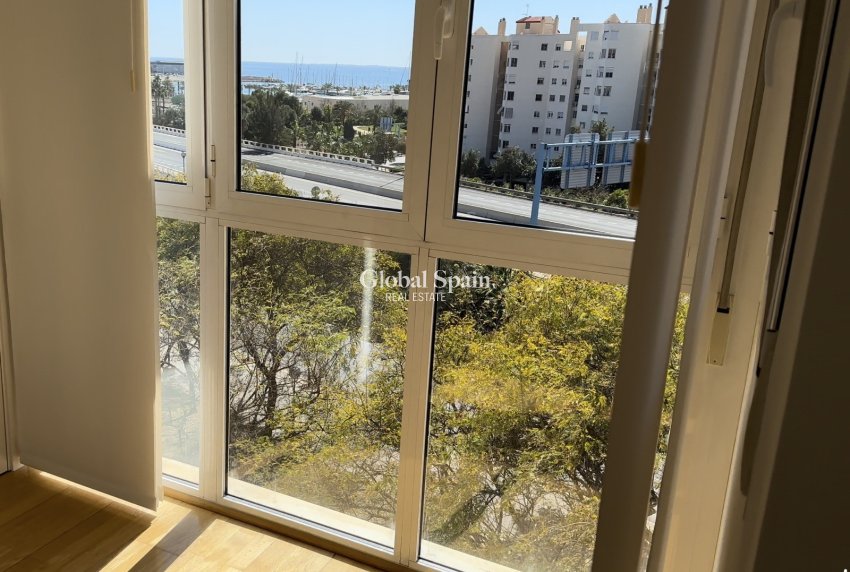 Odsprzedaż - Apartament - Mieszkanie -
ALICANTE - Babel